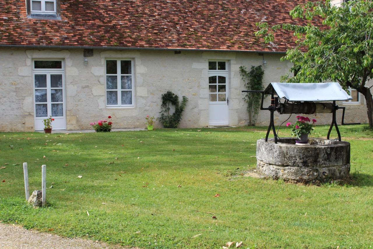 Domaine De La Touche Mosnay Bed & Breakfast Екстериор снимка