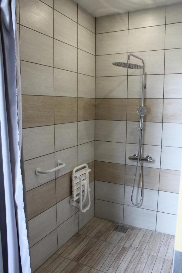Domaine De La Touche Mosnay Bed & Breakfast Екстериор снимка